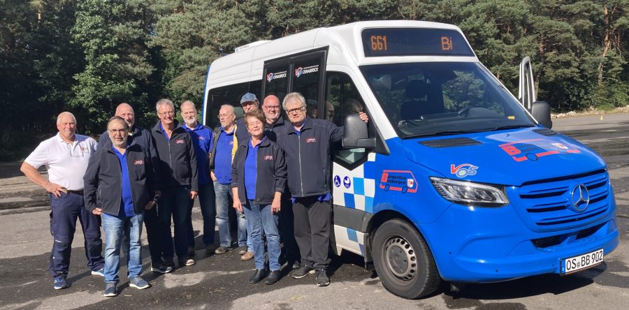 Sicher unterwegs: Bürgerbus-Team trainiert außergewöhnliche Verkehrssituationen
